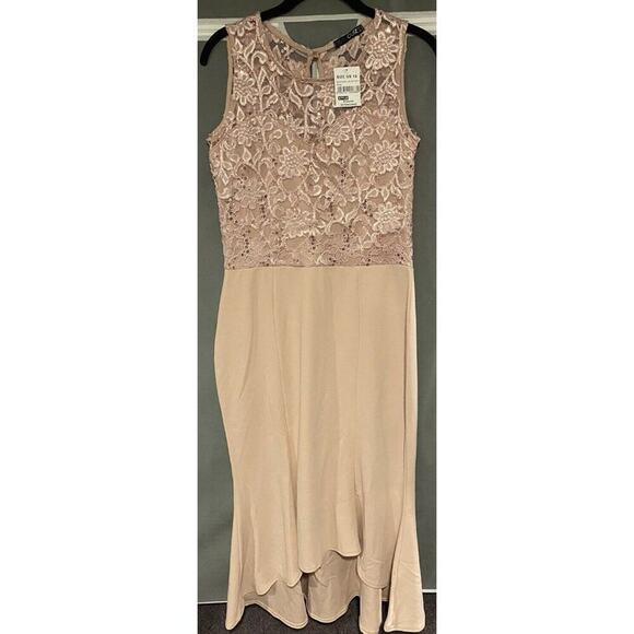 Blush Scuba Lace Sweetheart Dress Size 10 NWT By ”Quiz” for Lord & Taylor - Picture 1 of 9